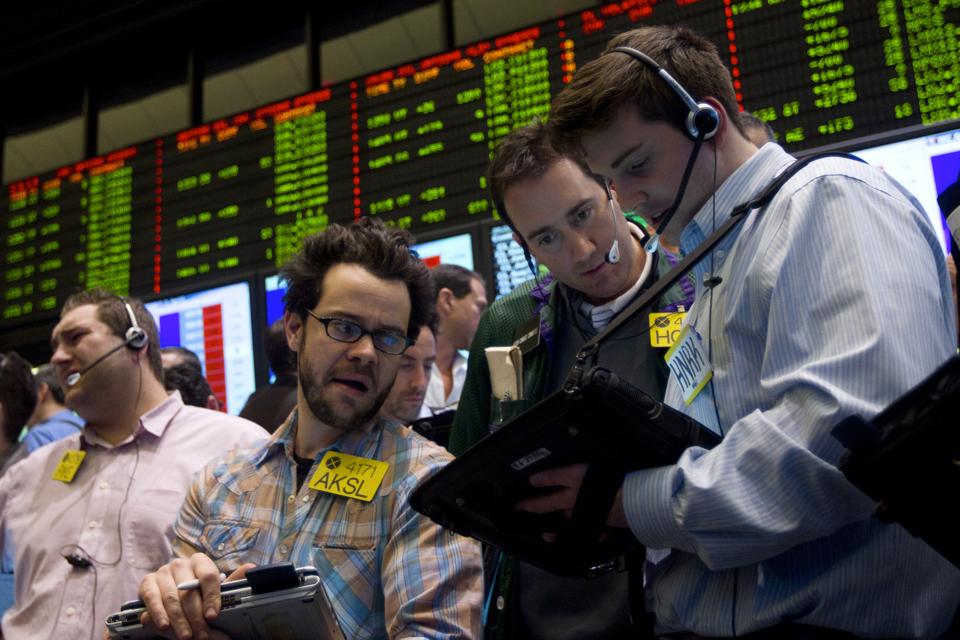 Zvýšené VIX naznačuje, že strategie opcí FXY a GLD mají největší smysl.
