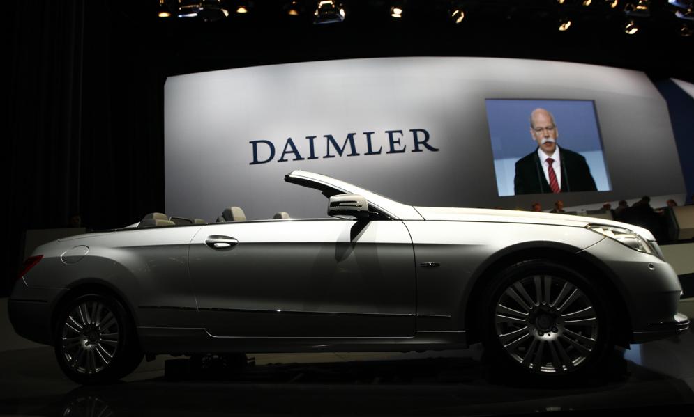 Why Is Daimler AG Set To Have A Drop in Revenue Of $3 Billion In the Financial Services Division