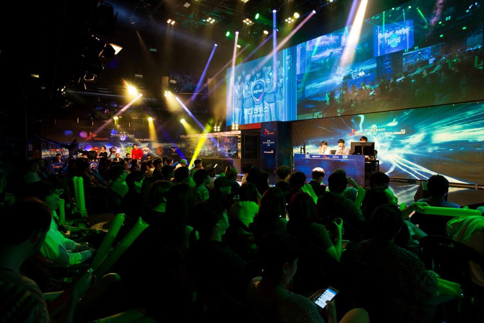 Blockchain Players Look To E-Sports, See Dollar Signs Blockchain Players Look To E-Sports, See Dollar Signs