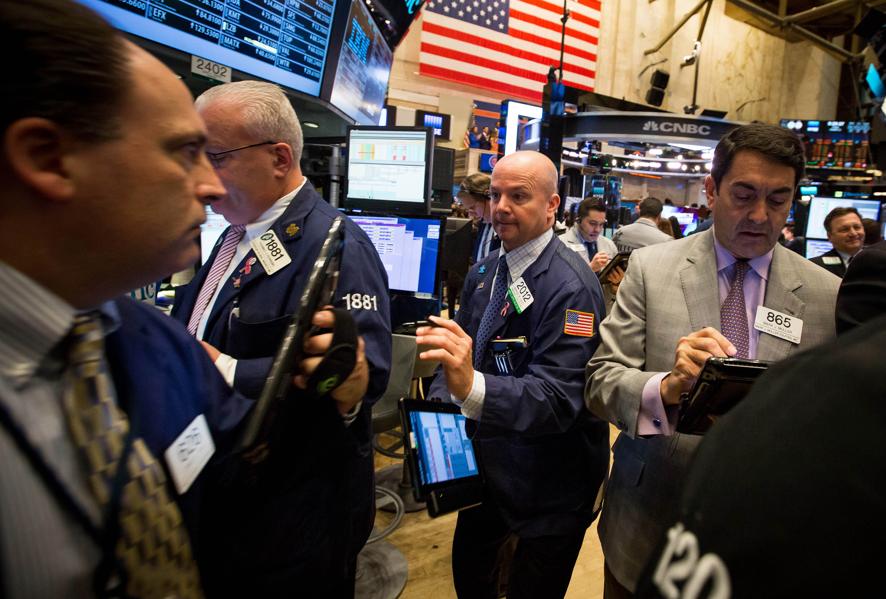 Low-Debt Companies That Will Thrive In A Market Downturn