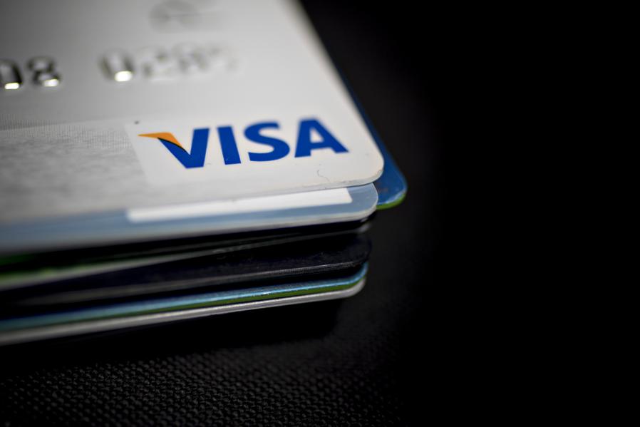 Visa Benefits From Rise In Consumer Spending, Will Splash $5 Billion In Cash On Investors