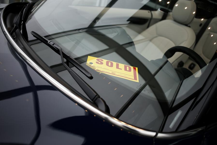 Auto Incentives Average 10 Percent Off Sticker In February, Analysts Say