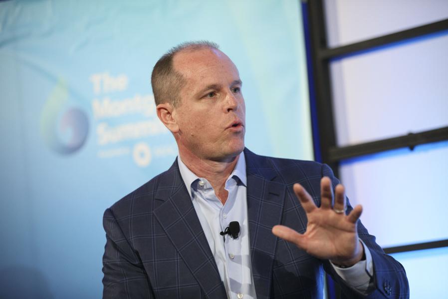 6 Investment Strategies For Founders Raising Funding