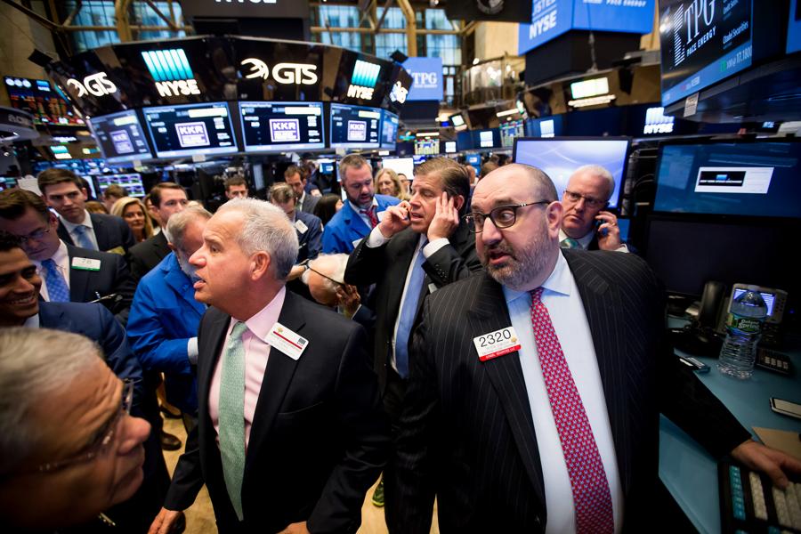 Charts Point To A Good Month For Stocks