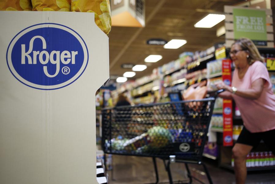 Kroger Sinks 17% As First Quarter Sales Fall And Forward Guidance Is Slashed