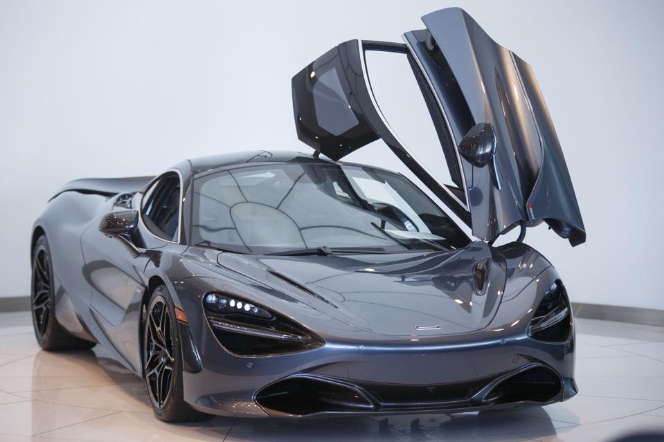 Mclaren 720s A Beast Bred For The Track Will Amble Along