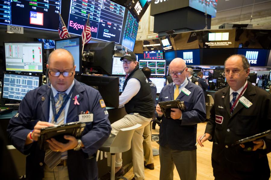 9 Major Global Equity Averages Surge Higher, Here's How To Trade Them Now