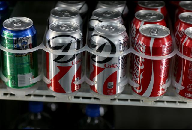 Why Is Diet Soda So Bad For Your Brain?