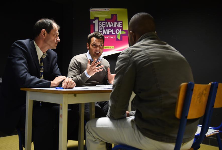 How To Become The 'Must Hire' Candidate In A Job Interview