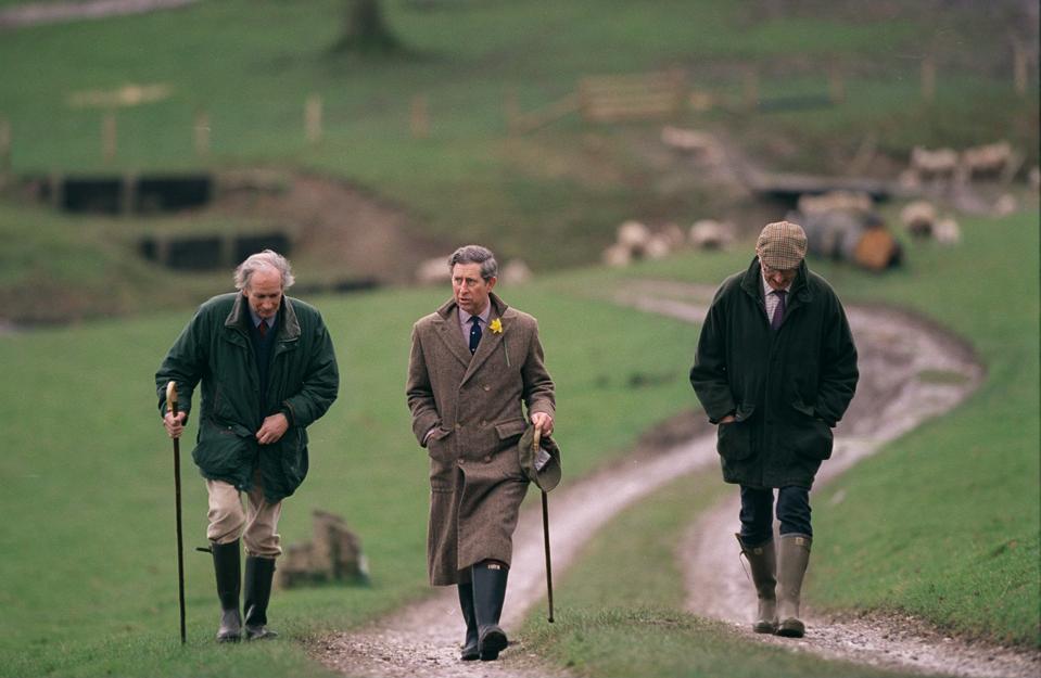 Stick To Sturdy And Simple When Eyeing The Best Rain Boots For Men