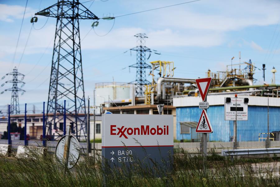 Skip Earnings Slider Exxon Mobil And Buy Stryker Instead