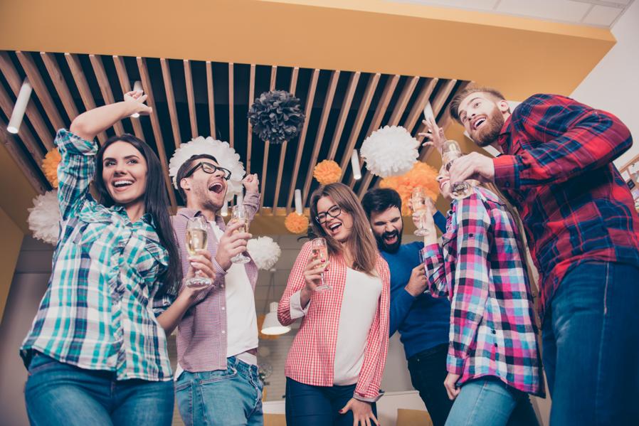Office Holiday Party Etiquette 101
