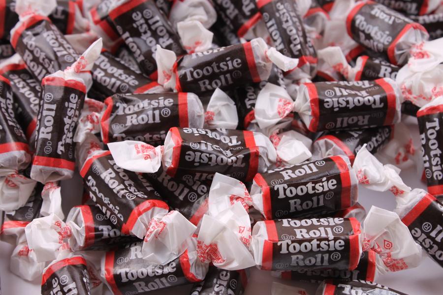 Bottiggi recommends best of Ebony fine dine thakur village roll midget Tootsie
