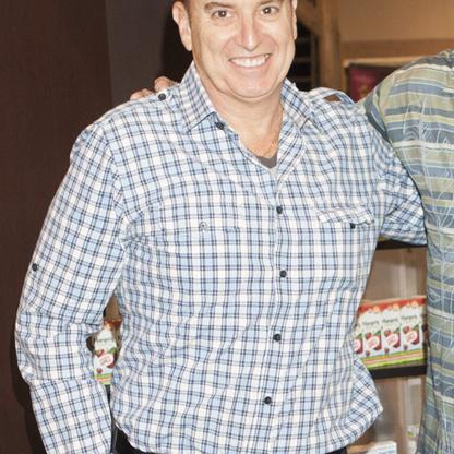 Hilton Schlosberg & family Net Worth and Profile