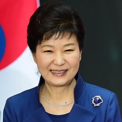 Liderança feminina: 22 líderes para você se inspirar 11 Resultado de imagem para Park Geun-hye