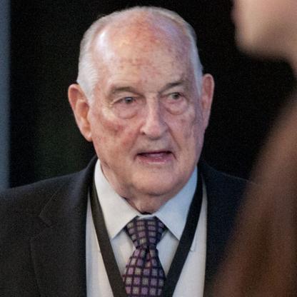 Walter Scott, Jr. & family