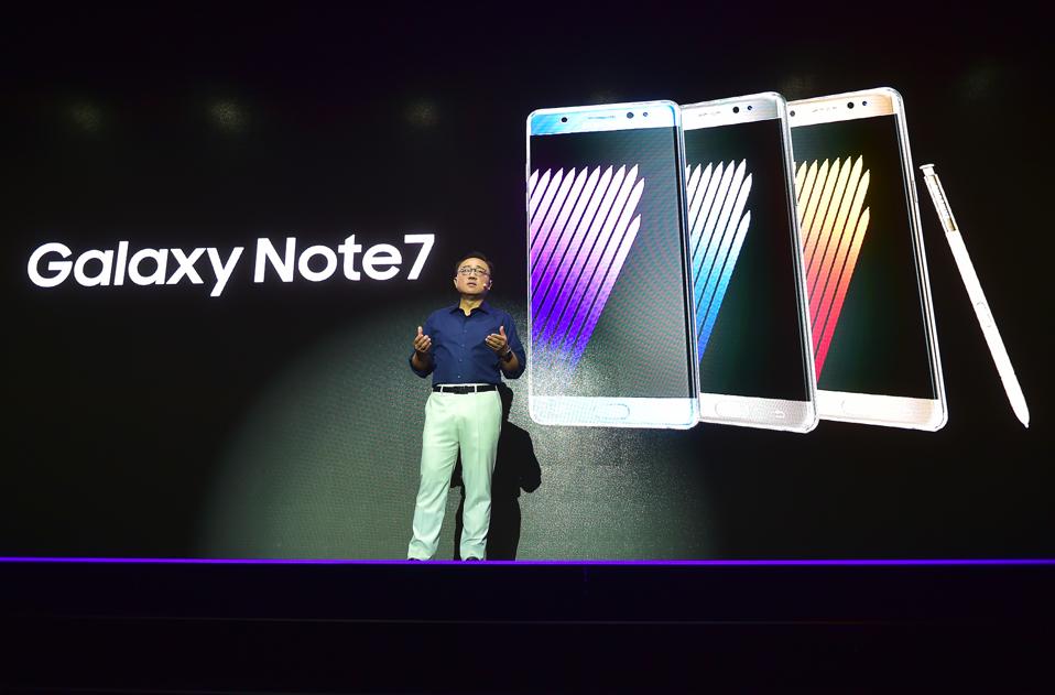 Android Circuit: Samsung Hides 'Perfect' Galaxy Note 7, The $200 Million App, Russia Punishes Google