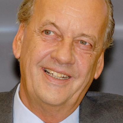 August Oetker – Billionaire | Phnom Penh HR