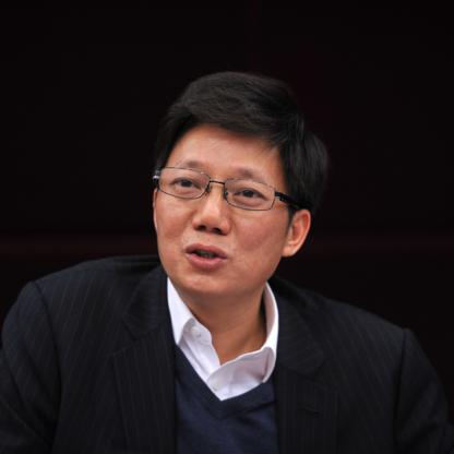 Huang Hongyun & family