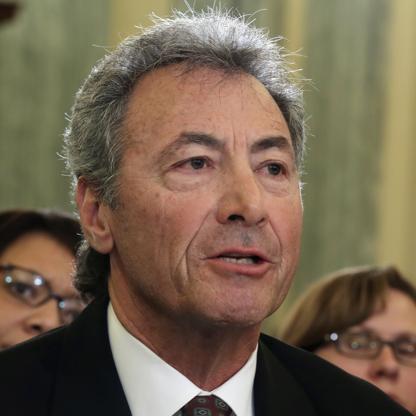 Rodney Sacks & family Net Worth and Profile