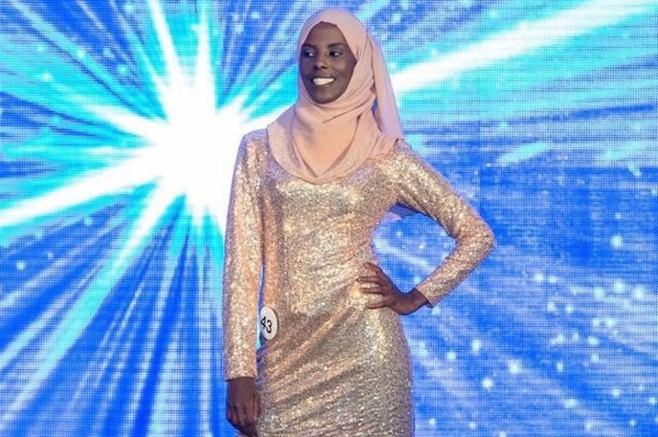 In 2017, Hamdia Ahmed became the first Muslim woman to wear a hijab in the Miss Maine USA pageant. During the swimsuit competition, she wore a modest burkini bathing suit.