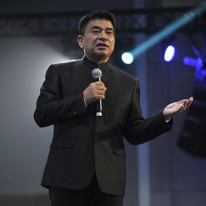 Liu Yonghao & family