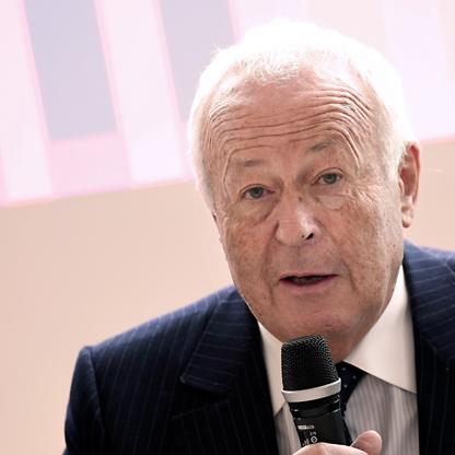 Alain Merieux & family