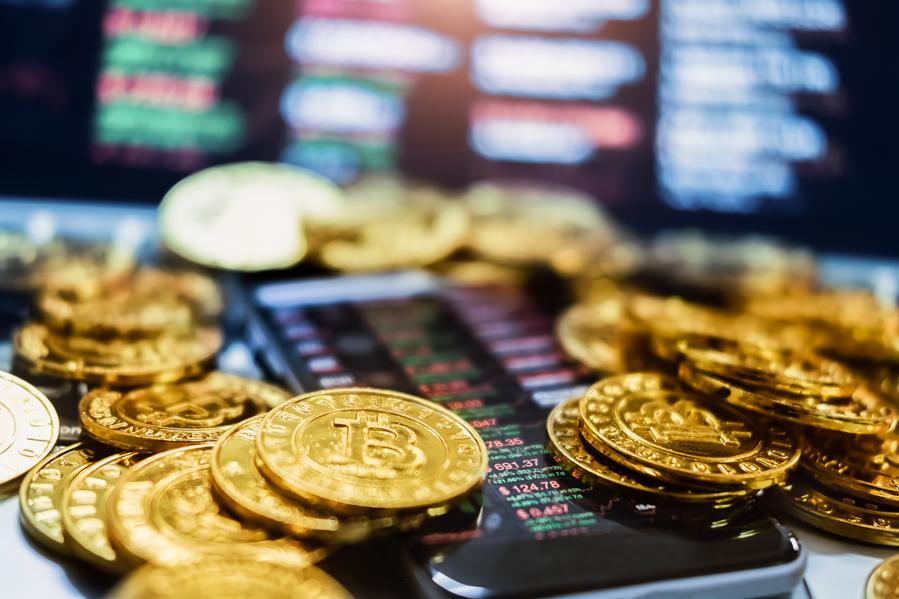 New Crypto Lending Report: Institutional Traders Short Altcoins But Not Bitcoin