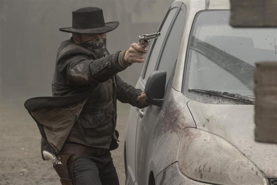 The Walking Dead 8 Temporada Ep2 Torrent Fear The Walking Dead Season 5 Episode 3 Review Humbug S Gulch