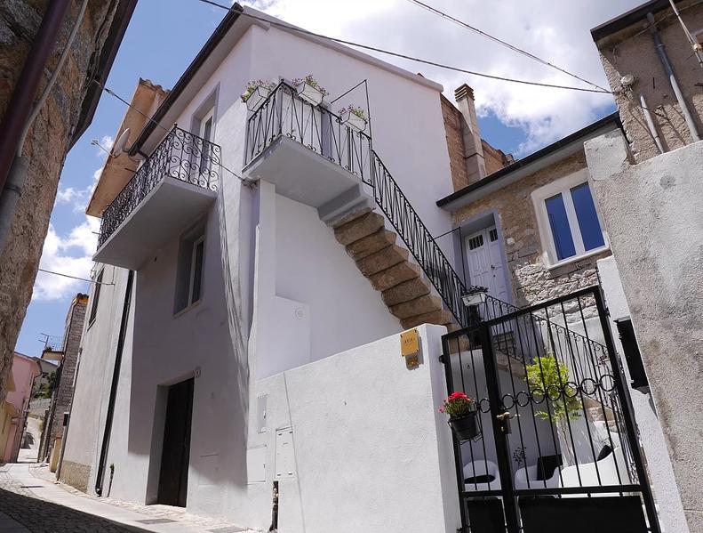 Those $1 Villas For Sale In Italy Could Cost You Over $100,000