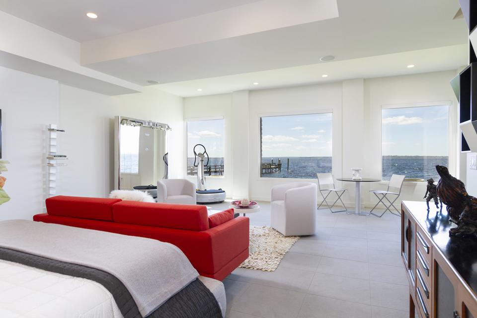 A compound located 73, 79, 85 & 91 Shore Road in Bristol Highlands, Rhode Island is on the market for $8.5 million and is listed with Christie's International Real Estate.