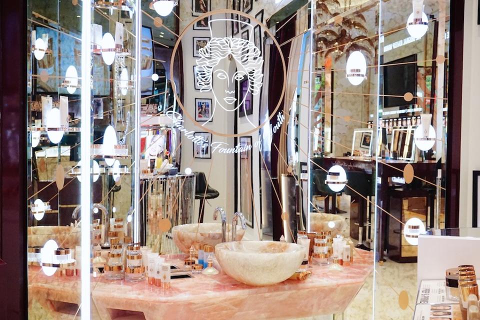 Old World Hollywood Meets Instagram At Charlotte Tilbury s Old World Hollywood Meets Instagram At Charlotte Tilbury s