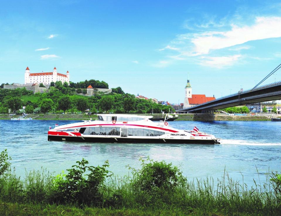 Twin City Liner