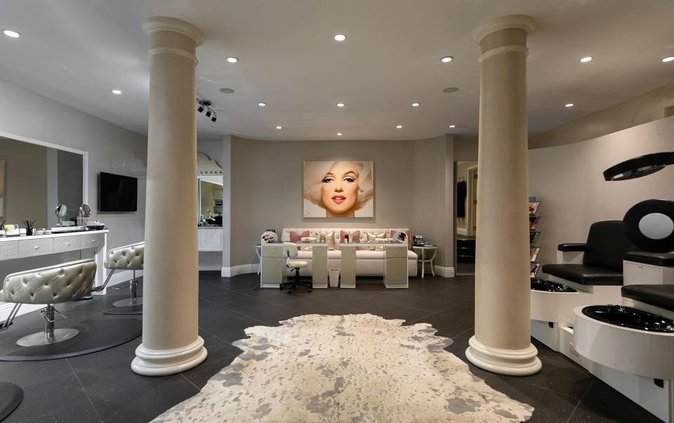 Spelling manor salon