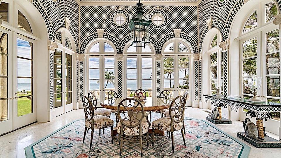La Follia Breakfast Room