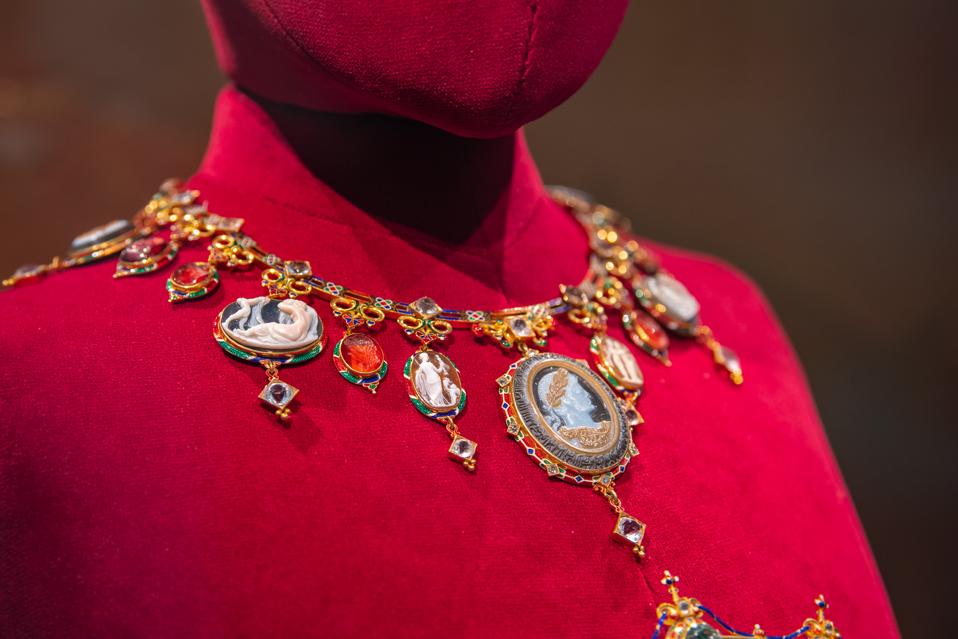 Devonshire Parure - Necklace