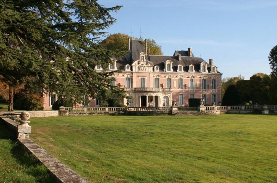 This American Real Estate Mogul Wants You To Live Like French Royalty