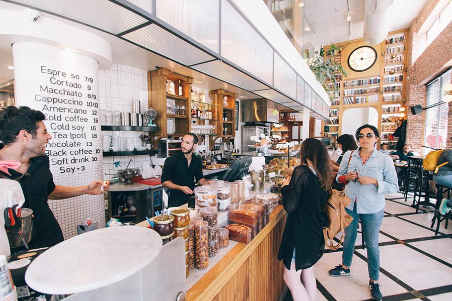5 Creative Ways For Startups To Show Customer Appreciation And Drive More Referrals