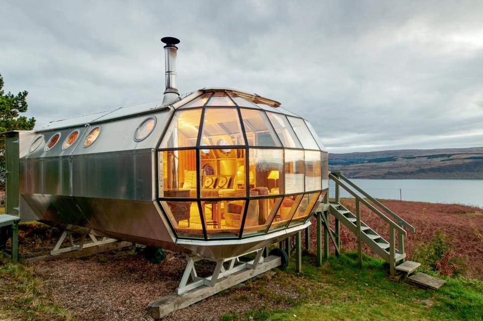Airbnb Invites You To Sleep In A Spaceship