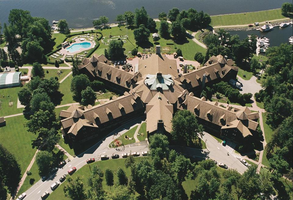 Stay Inside North America's Largest Log Cabin In Montebello, Quebec