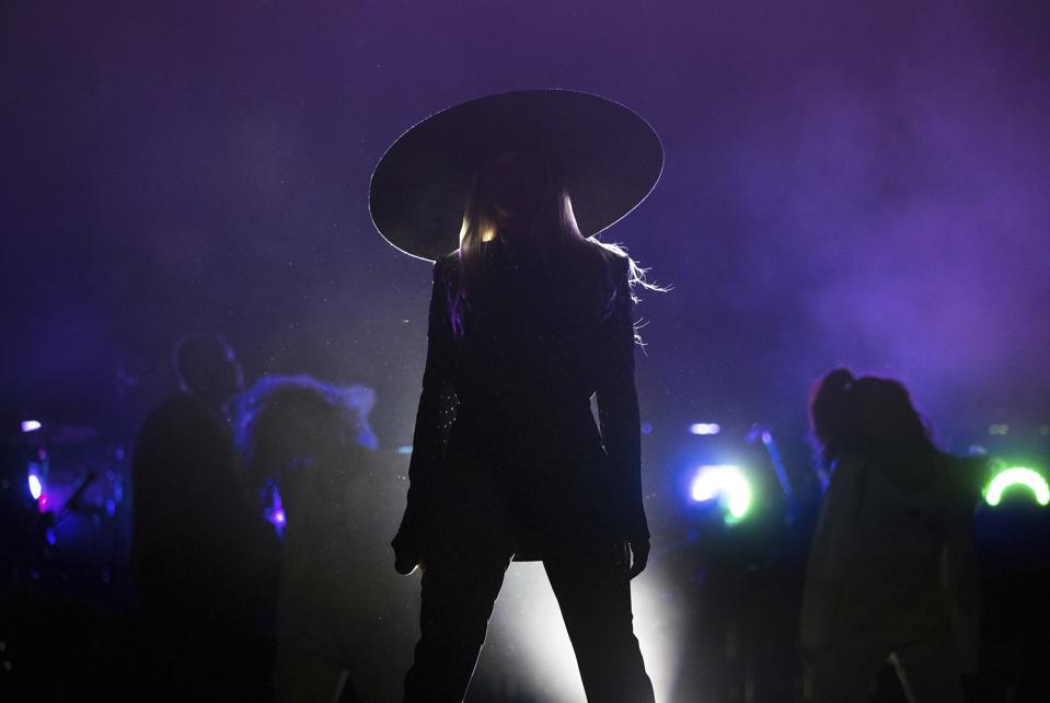 Beyonce performs at a Hillary Clinton rally on November 4, 2016, in Cleveland. (Photo by Daniela... [+] Vesco/Invision for Parkwood Entertainment/AP Images)