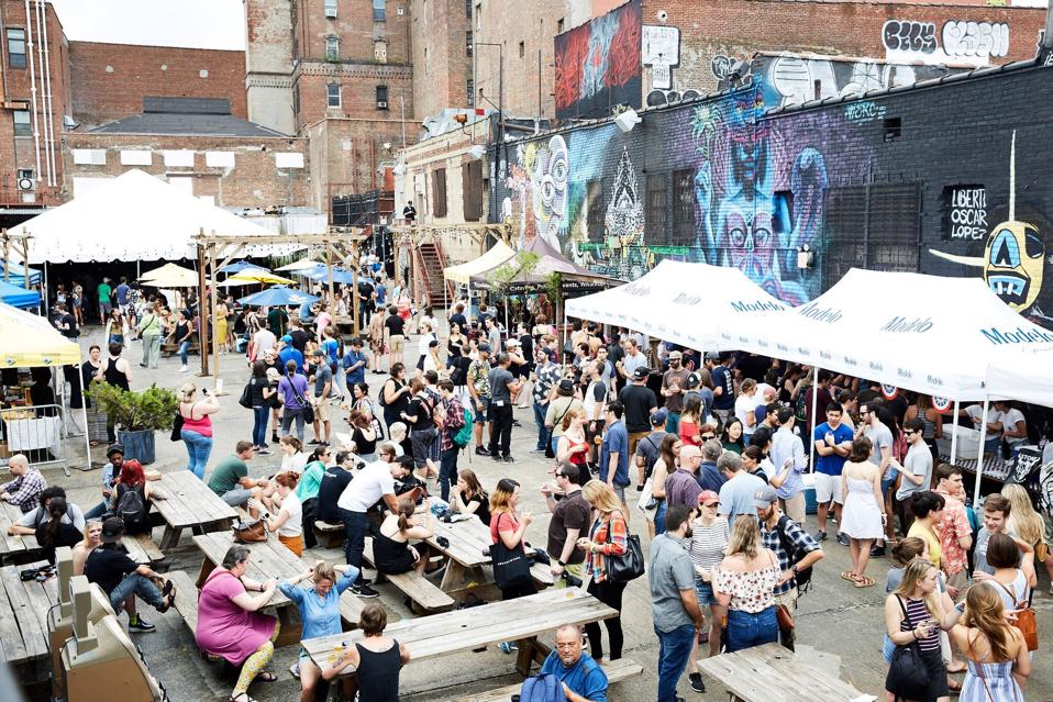 A quick glance at last year's festival.