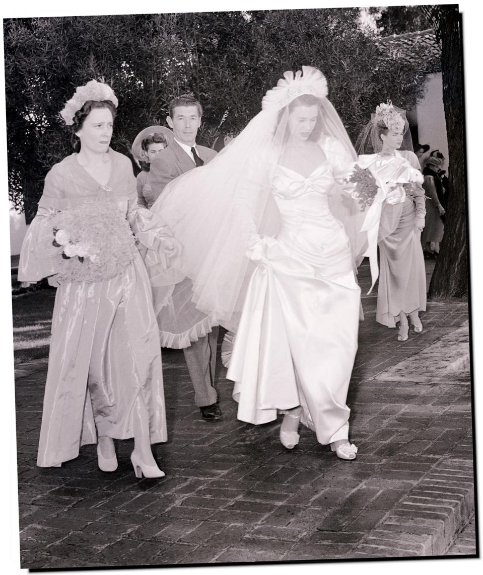 When Poor Little Rich Girl Gloria Vanderbilt Mesmerized