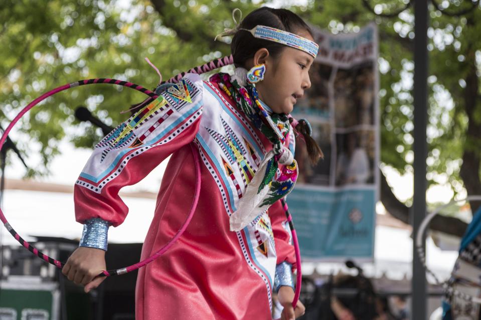 Santa Fe Indian Market Spotlights The Best In Native Art For 98th Year