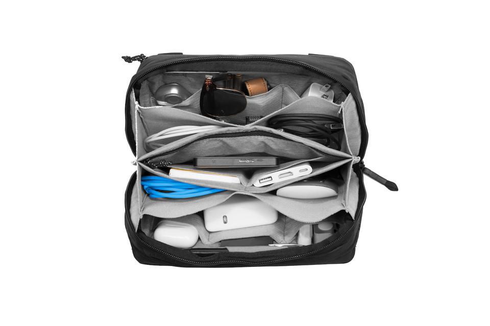 Tech pouch