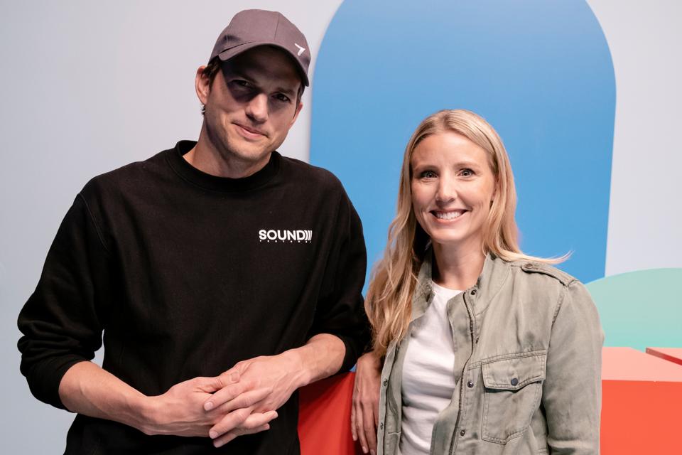 Ashton Kutcher és Julie Cordua, a Thorn.