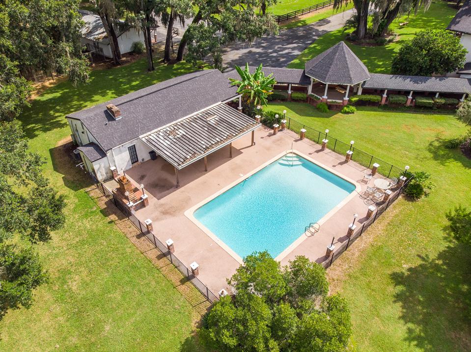 Vanderbilt mansion swimming pool