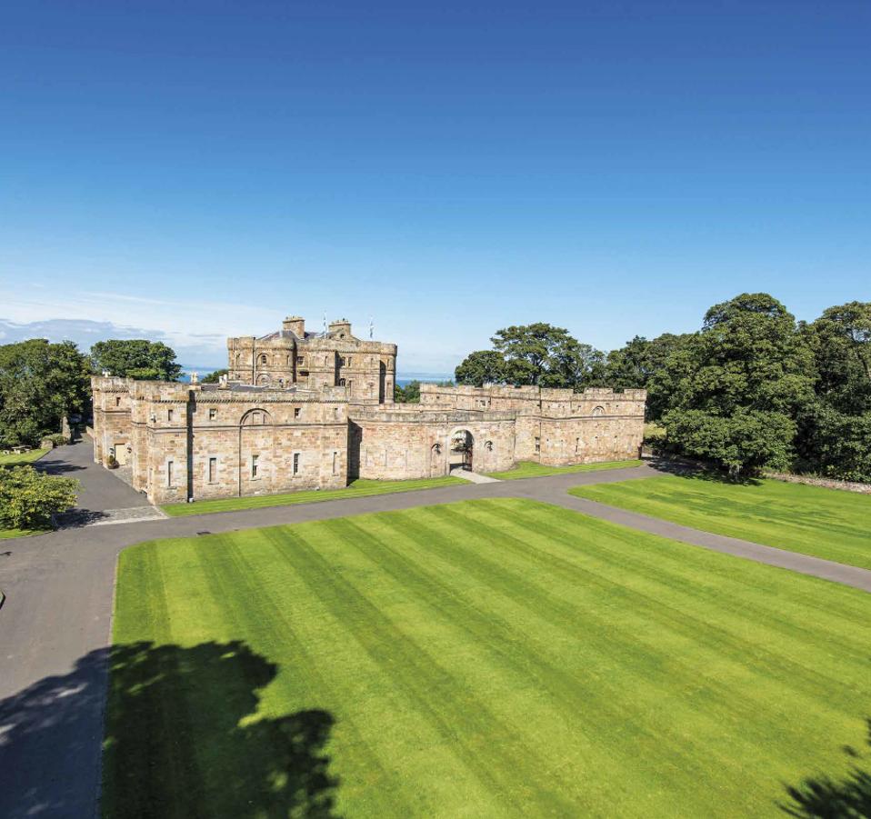 Seton Castle gardens