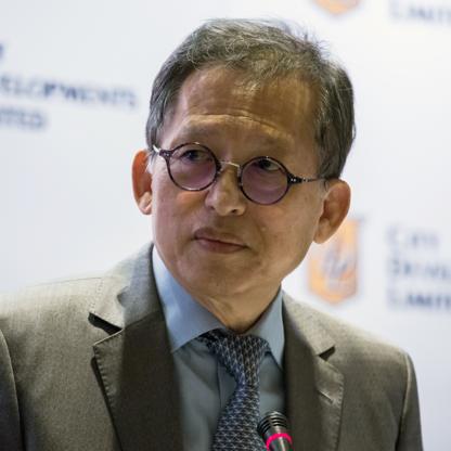 Kwek Leng Beng & family