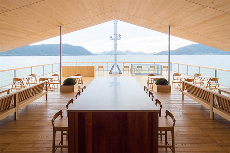 Guntu: Open, airy and wood-paneled